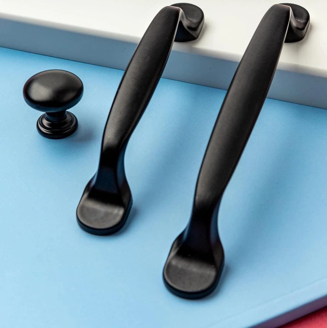 Ручка кнопка KERRON Черный матовый RK-106 BL