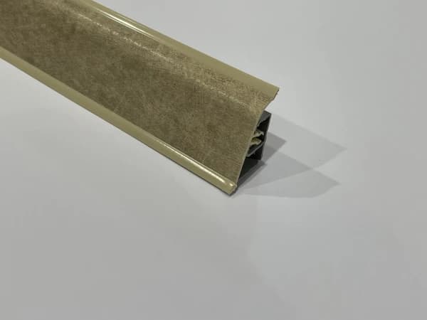 Плинтус кухонный 4200 мм TERMOPLAST AP740