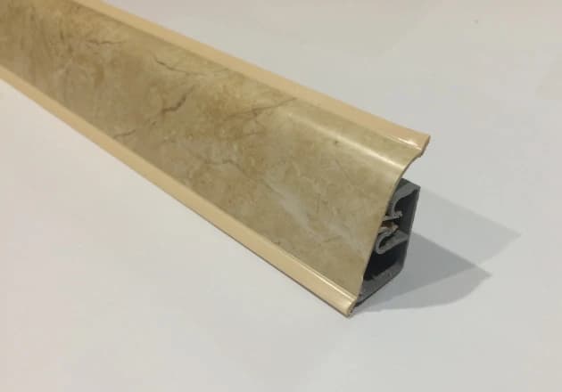 Плинтус кухонный 4200 мм TERMOPLAST AP740