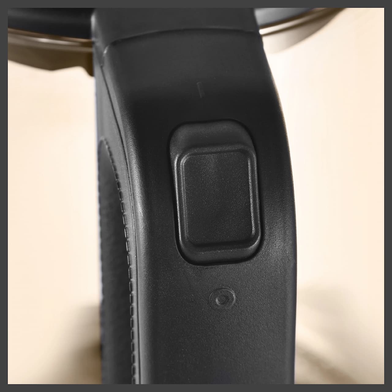 Чайник 1.7 л KORTING Нержавеющая сталь KWK 0903 G