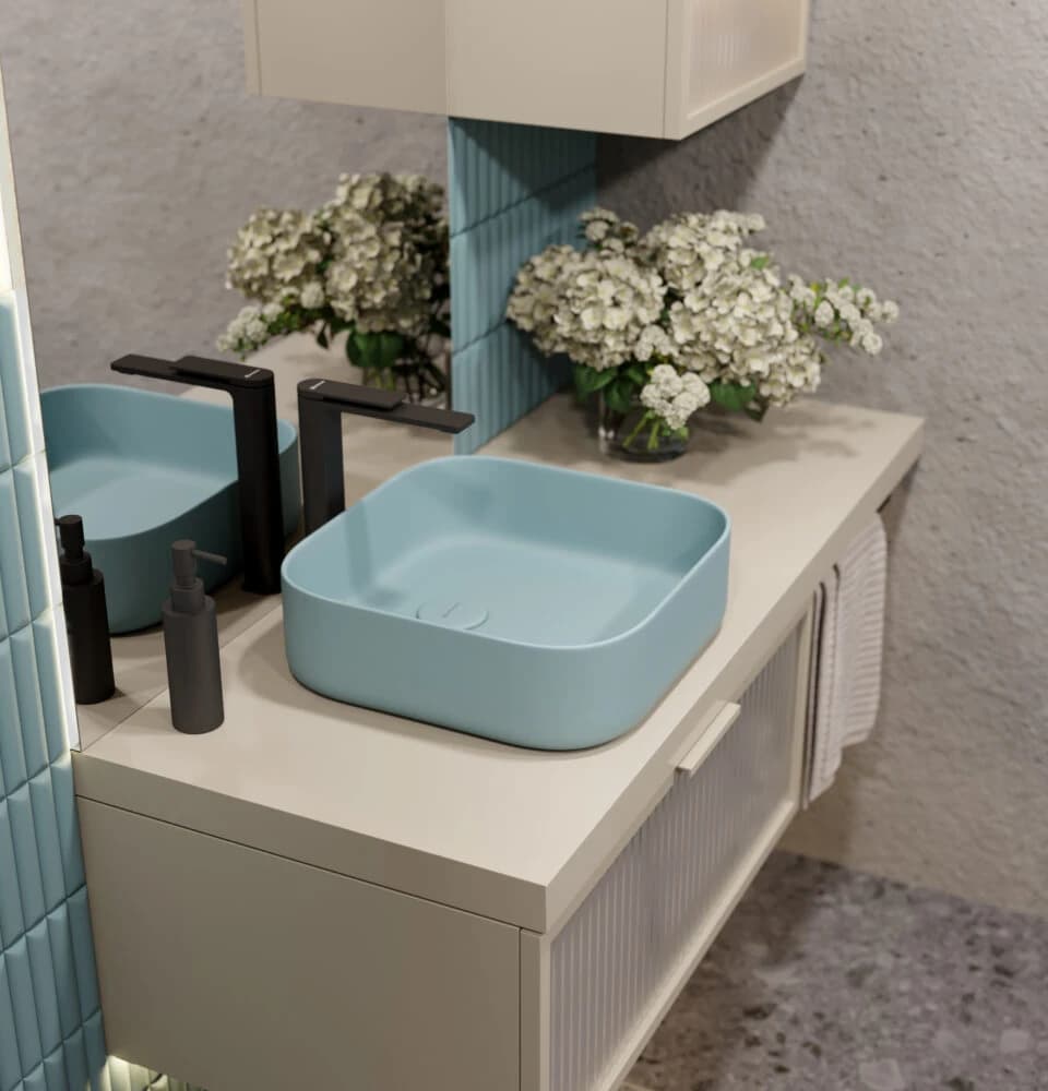 Дозатор для мыла 200 мл OMOIKIRI Светлое золото OM-06 LG