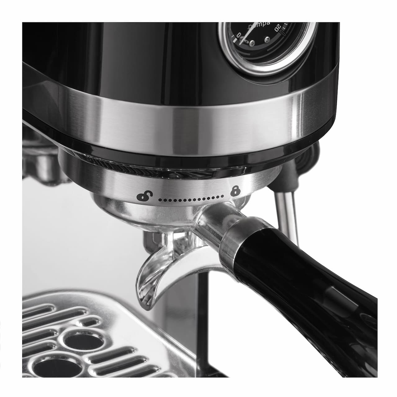 Кофемашина-эспрессо со встроенной кофемолкой KORTING Черный KCM 1015 N Ottimo