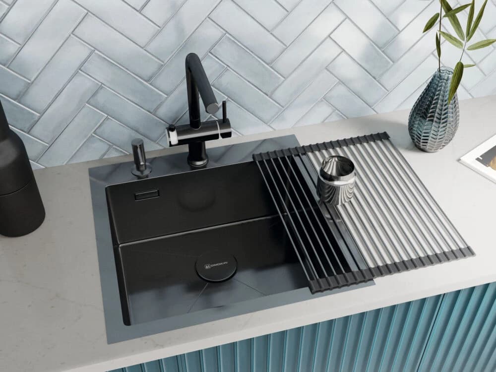 Смеситель OMOIKIRI Нержавеющая сталь + белый Hotaru-IN-WH