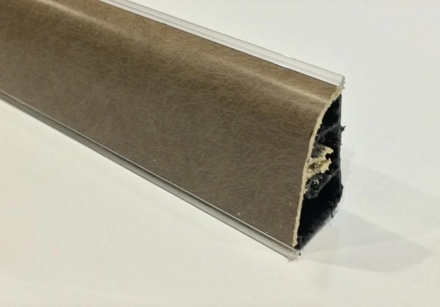 Плинтус кухонный 4200 мм TERMOPLAST AP740